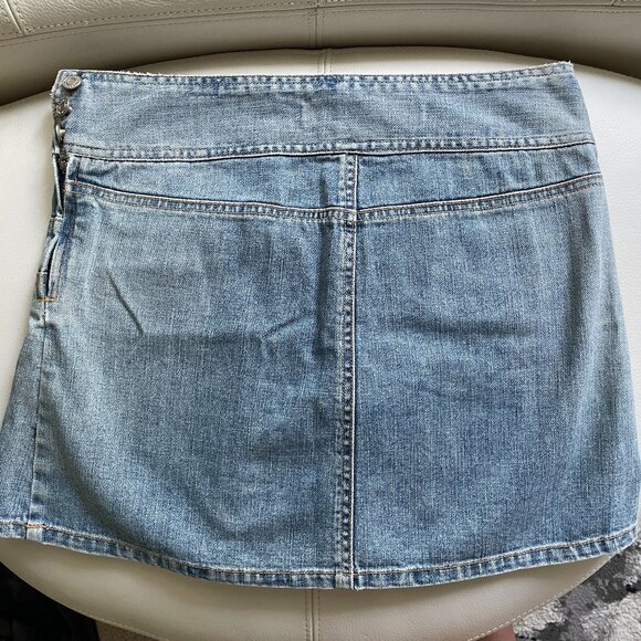 GAP Women mini jean skirt Sz 4 - Picture 4 of 7